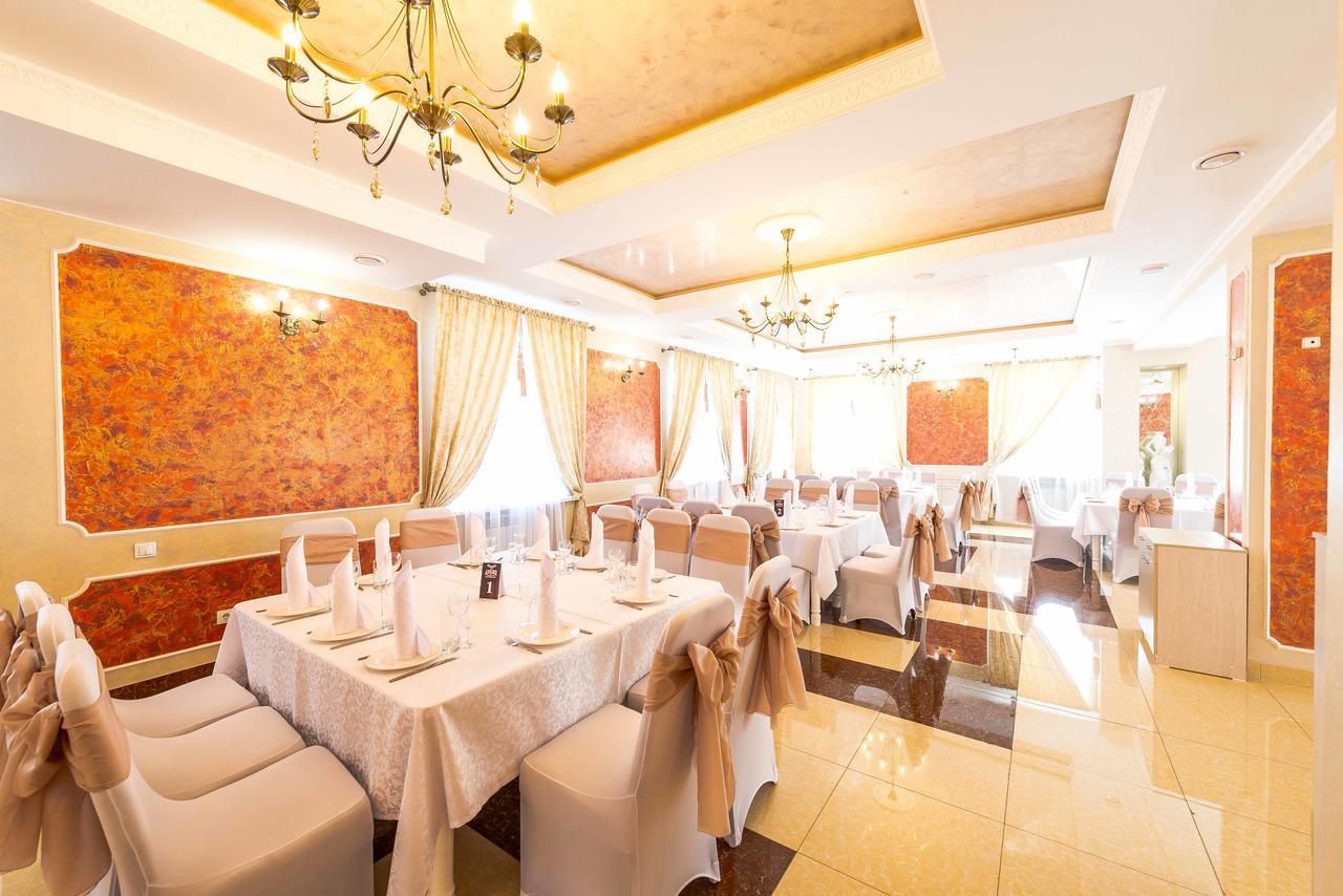 Adler Hotel Astana Ngoại thất bức ảnh